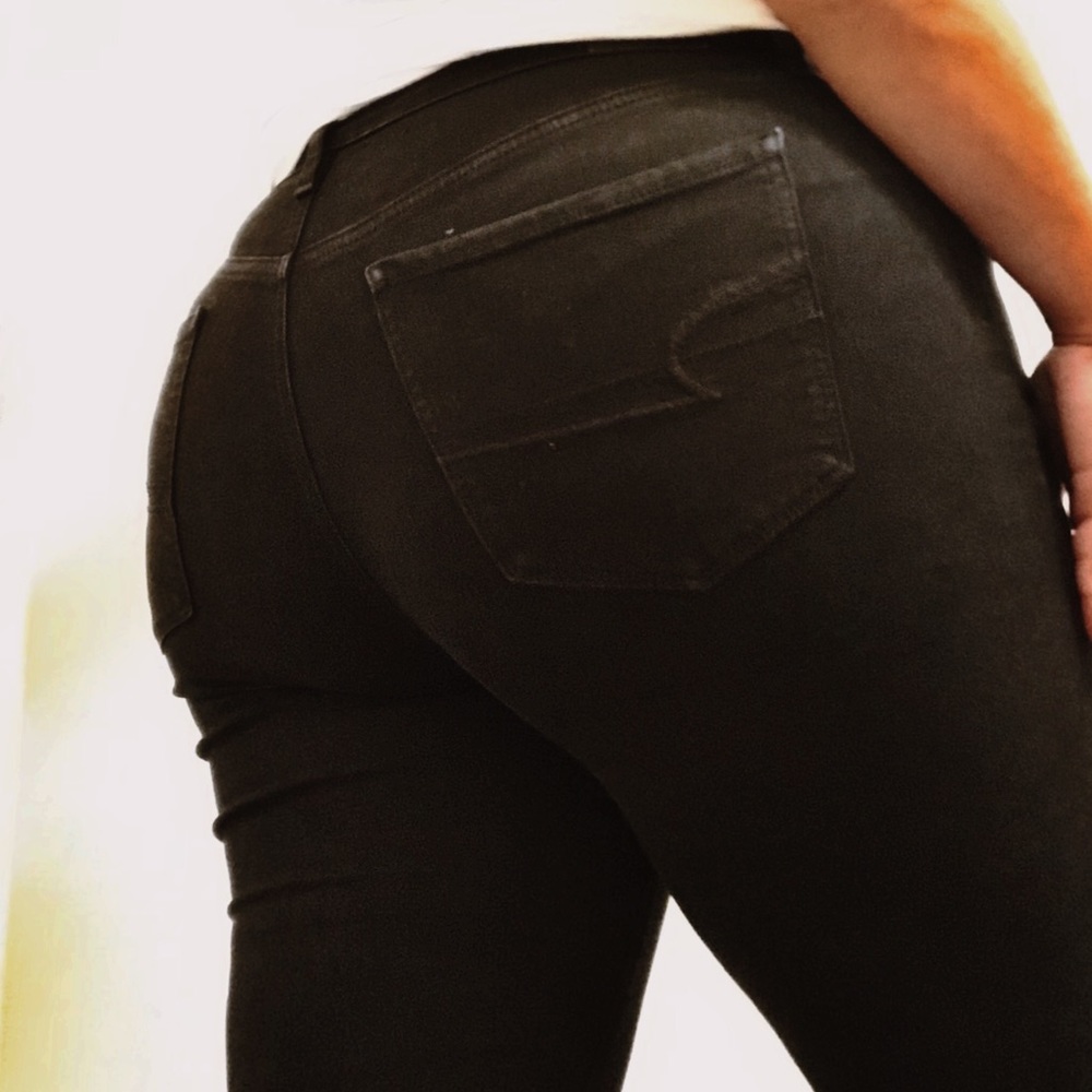High Rise Black American Eagle Jean